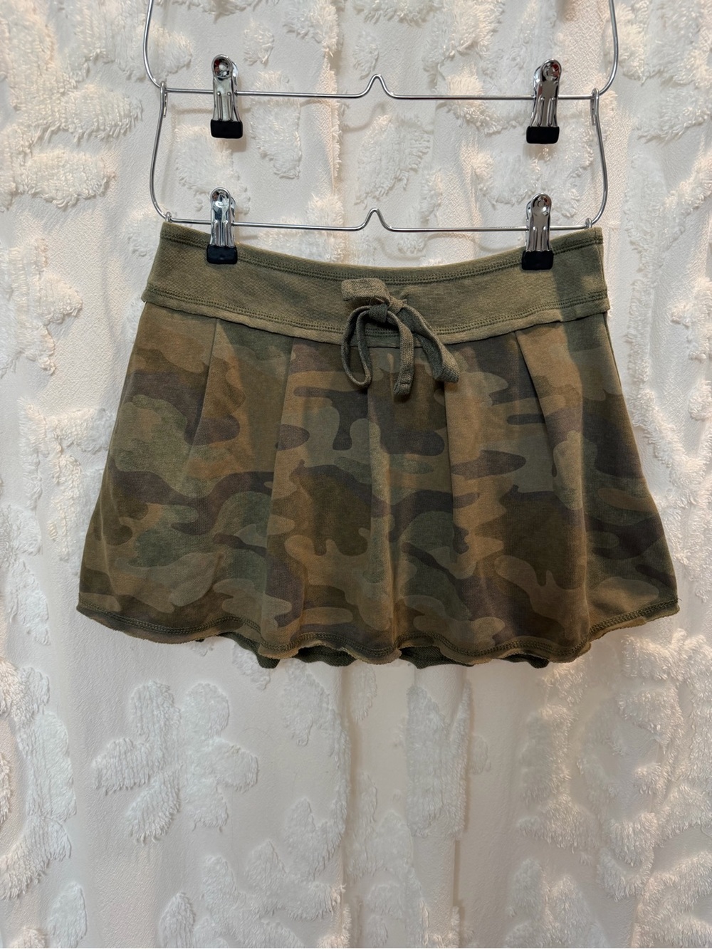No Boundaries camo mini skort